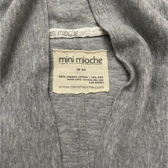 Mini Mioche Organic Cotton 3pc Bundle: 1 infinity cardigan, 2 shorts. Size 18-24 - Picture 3 of 3